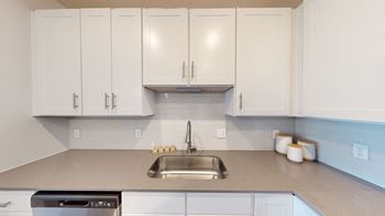 Tile kitchen backsplash